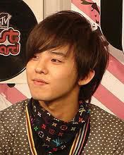 data nasteri:18 august 1988
locul nasteri: seoul south 177 cm
varsta: 23
zodie : 53 kg
tip sange: a