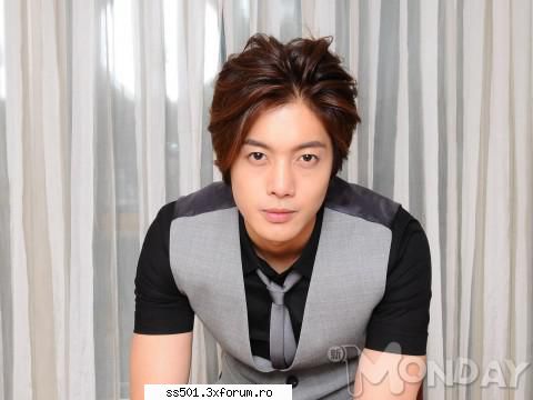 voi ce credeti despre el? kim hyun joong (liderul formatiei ss501)